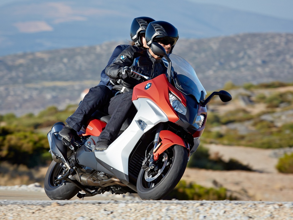 Фото скутера BMW C 650 Sport
